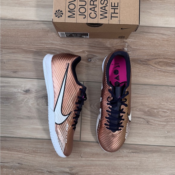 Nike Mercurial Vapor Academy 15 IC Indoor Soccer Shoes - Picture 1 of 7
